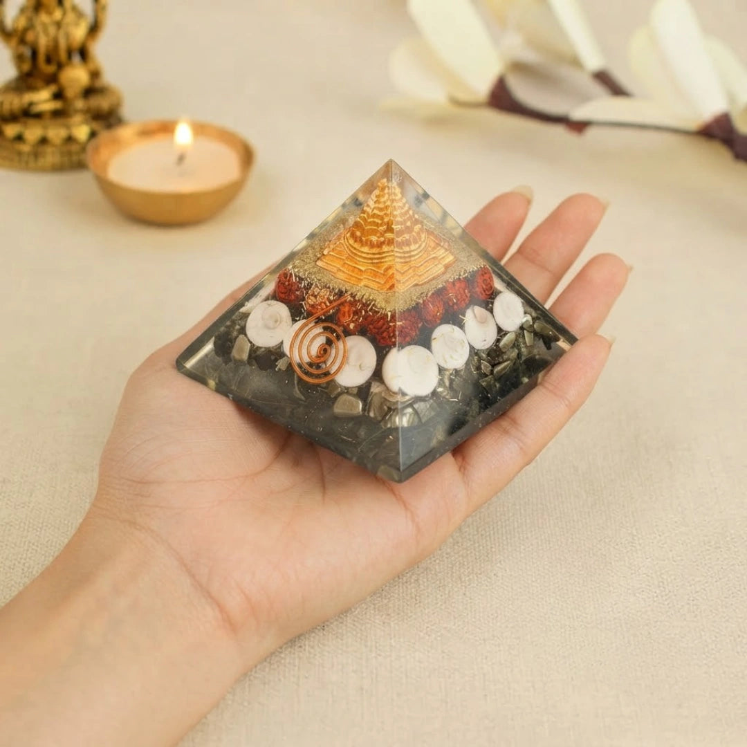 Laxmi Yantra Pyramid Free Square