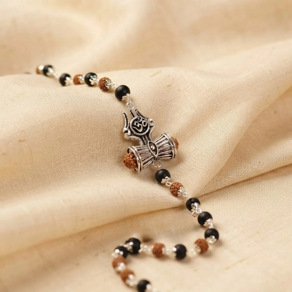 Om Trinetra Trishul Damru Karungali Rudraksha